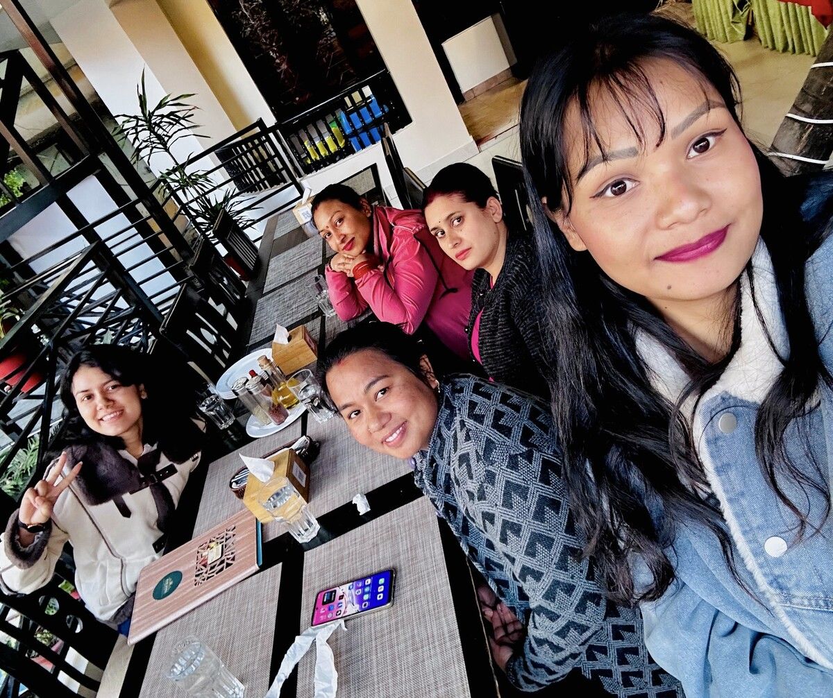 team-lunch-5