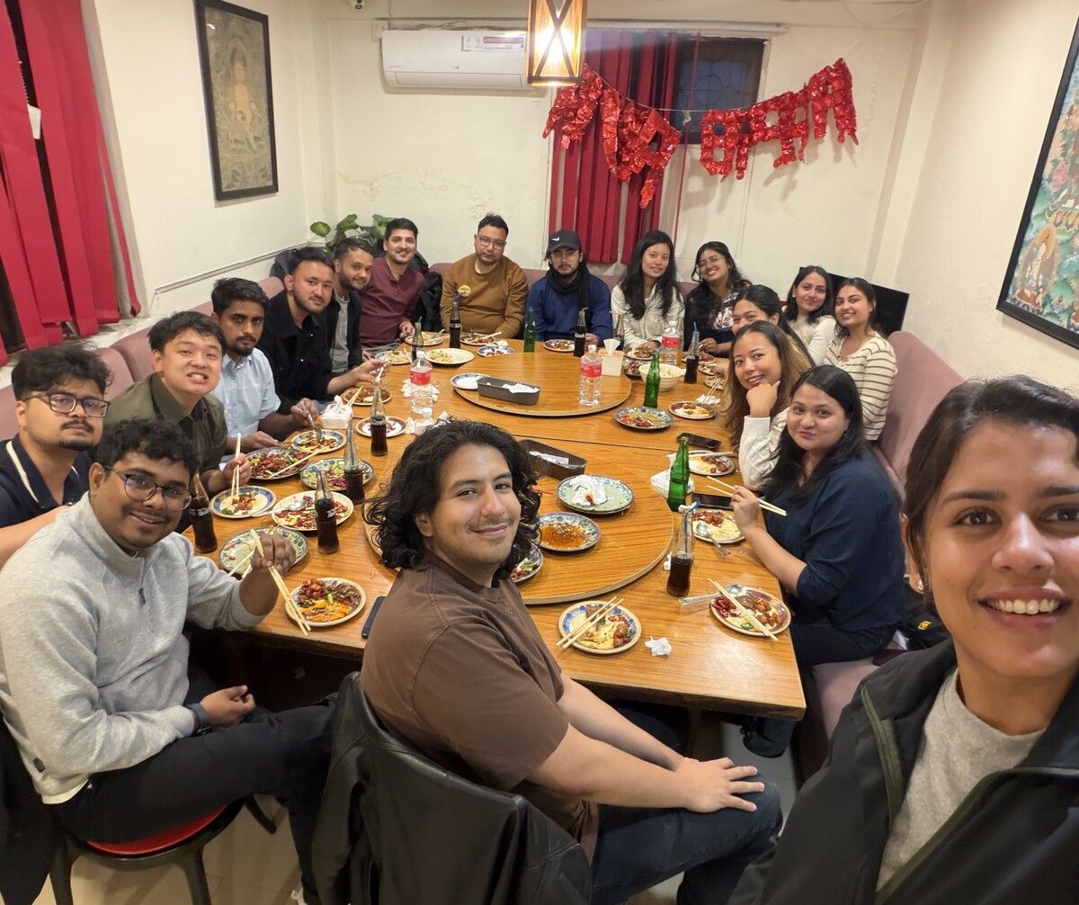 team-lunch-3